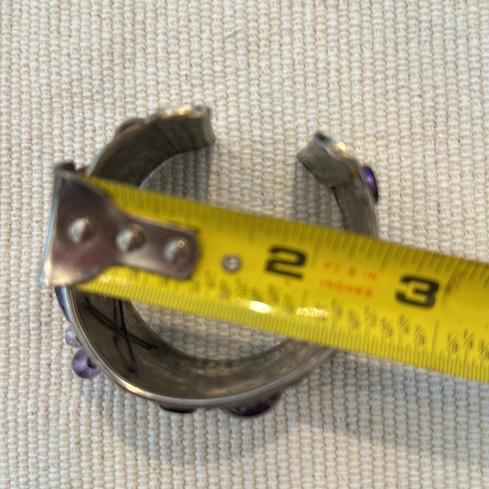 Cuff Bracelet - Picture 11 of 12